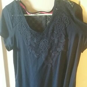 Crochet accent tee